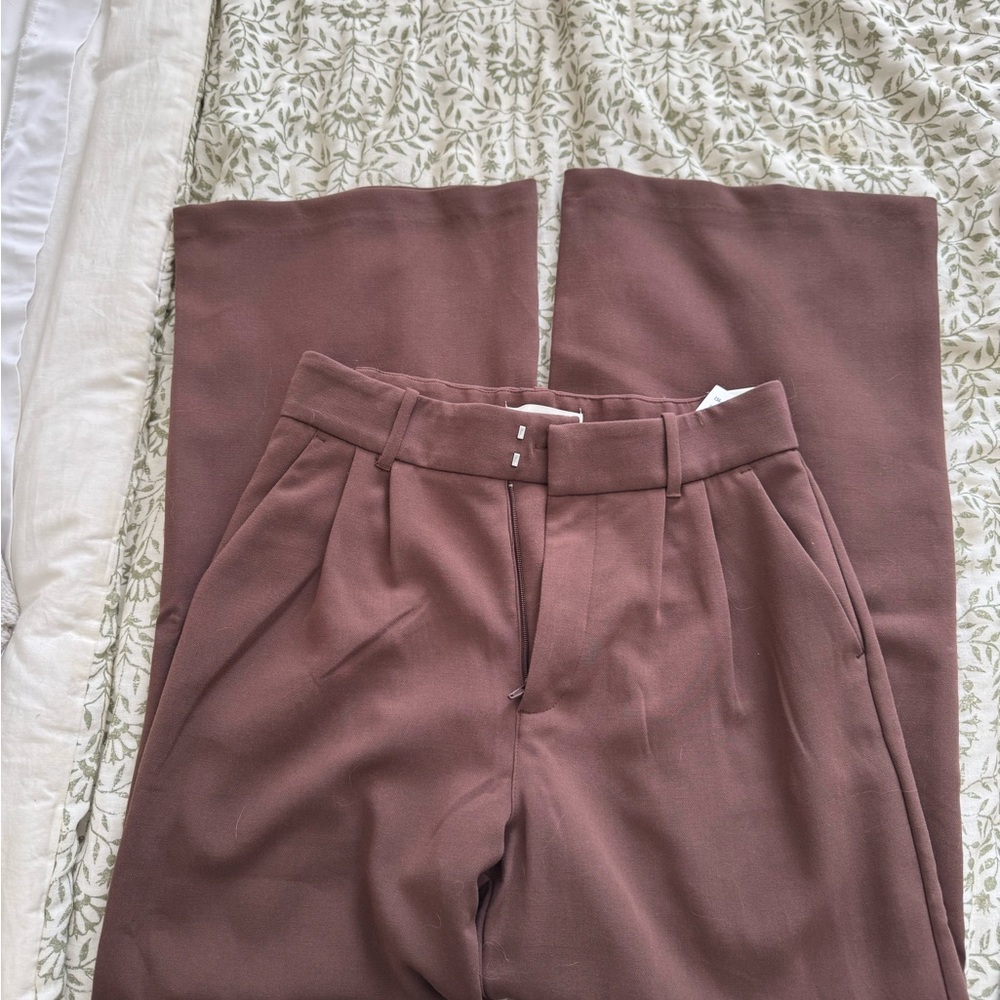 Abercrombie & Fitch Brown Trousers with High-Waisted Design and Pleats